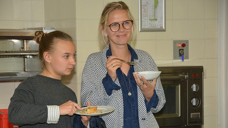 Impressionen vom Kennenlerntreffen mit Probekochen der Kochduell-Kandidaten Foto: Dagmar Besand