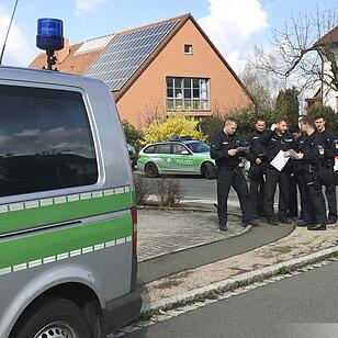 Erste Bilder: Bankfiliale in Kornburg ueberfallen