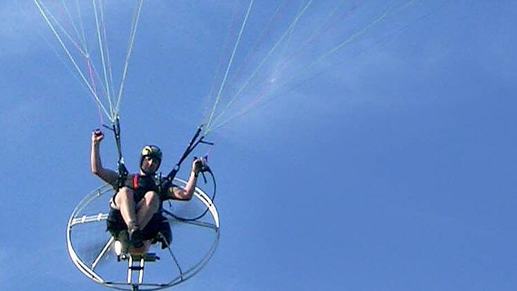 Ingo Bäuerlein fliegt mit dem Gleitschirm über Franken und macht dabei Bilder aus der Luft. Foto: privat
