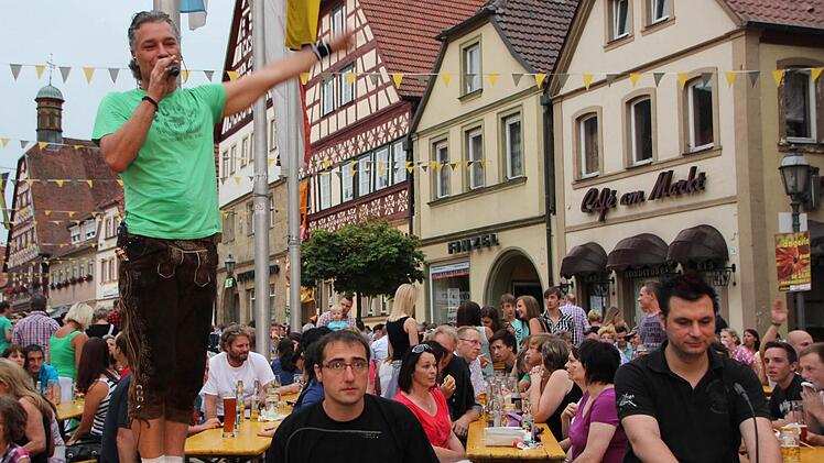 Bei der Lautstärke der Bands sitzen künftig auch Verantwortliche der Stadt mit am Mischpult. Foto: FT-Archiv