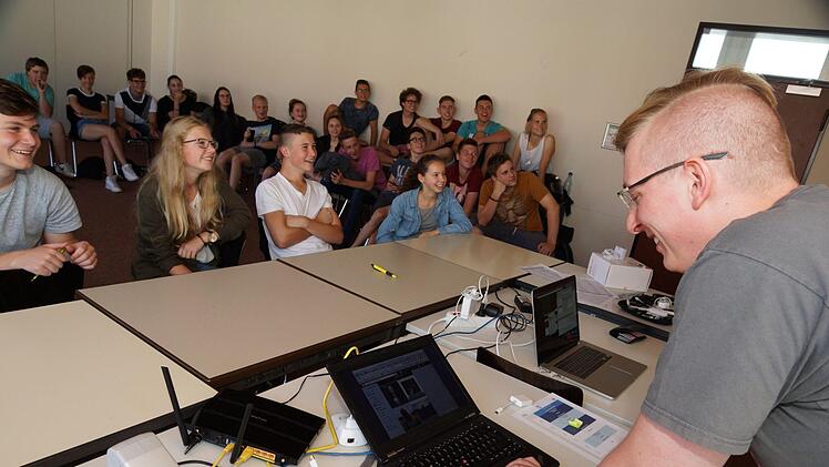 Chris Wojzechowski zeigt einfache Hacks. Foto: Arkadius Guzy