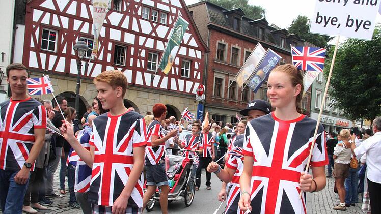 Impressionen vom Festzug der Fanclubs Foto: Sonny Adam