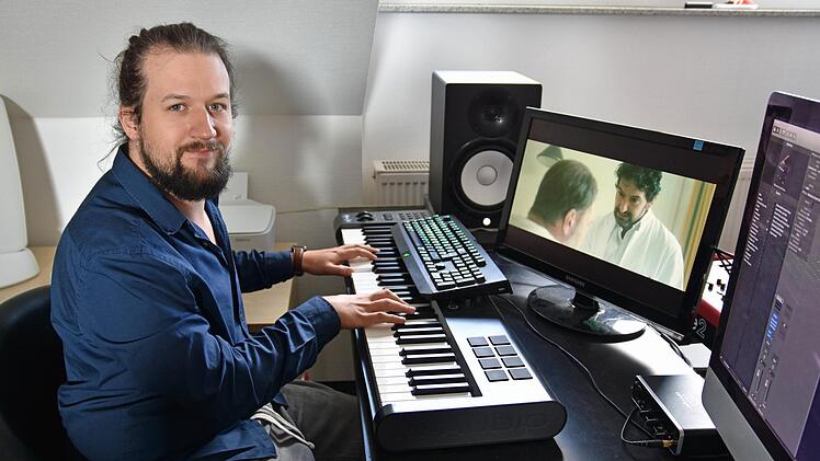 Jonas Göbel aus Wonfurt hat die Musik zu dem vielfach preisgekrönten Film "Meer bei Nacht" geschrieben und eingespielt.  Foto: Ulrike Langer