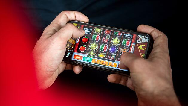 Fränkische Polizei warnt: Online-Glücksspiele oft illegal - Zocker kassieren Anzeige