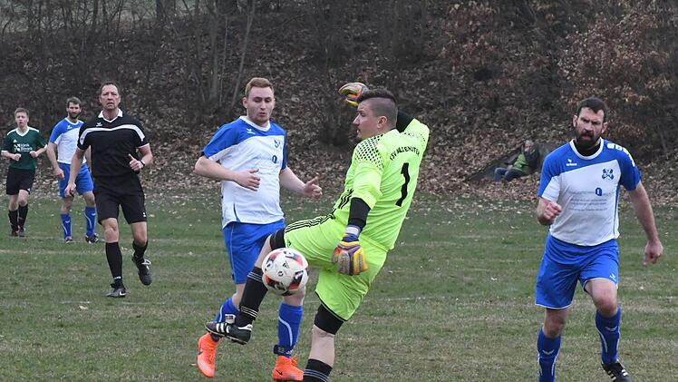 Ein Fehler des Waldfensterer Keepers...Hopf