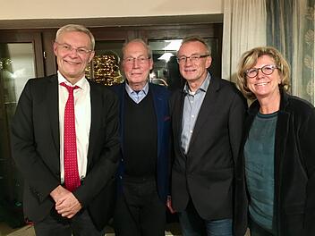 Podiumsgespräch in Hammelburg (von links): Herbert Trimbach, Dieter Galm, Reinhard Schaupp und Rita Schaupp (Europa-Union Hammelburg). Foto: Ernst Deier