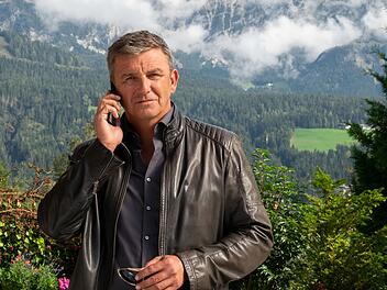 Hans Sigl hat im Podcast "SWR1 Leute" verraten, wie er sich seinen Ausstieg beim "Bergdoktor" vorstellt.