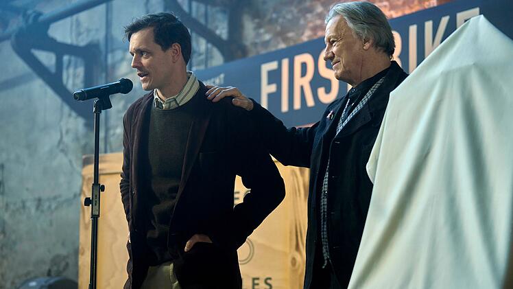 Im letzten "Tatort: M&uuml;nster" mit Staatsanw&auml;ltin Klemm (Mechthild Gro&szlig;mann) spielt Hannes Hellmann (rechts) Kurt Hobrecht Senior, den Vorstand eines traditionsreichen Fahrradunternehmens.