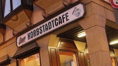 Der Pächter des Korbstadtcafés am Lichtenfelser Marktplatz hört zum Jahresende auf.  Foto: Tobias Kindermann