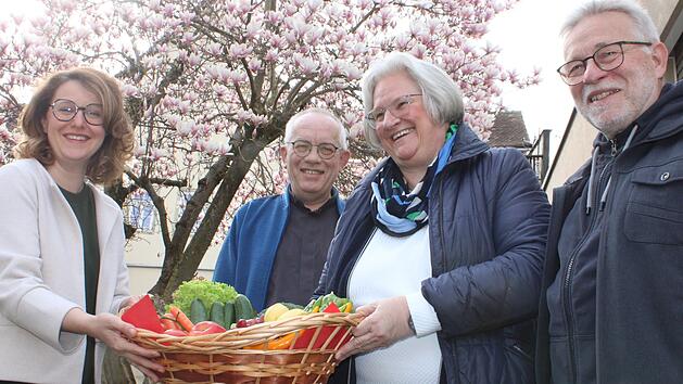 Kitzingen: Spendenaktion für  Bedürftige Menschen bekommen Obst und Gemüse - "freuen uns"