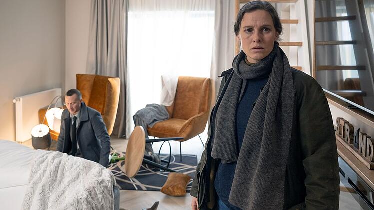 Hauptkommissarin Ann Kathrin Klaasen (Picco von Groote) und ihr Kollege Rupert (Barnaby Metschurat)finden die Frau des niedersächsischen Innenministers bewusstlos auf. Wer hat sie überfallen? Und wo ist ihr Enkel Marvin?
