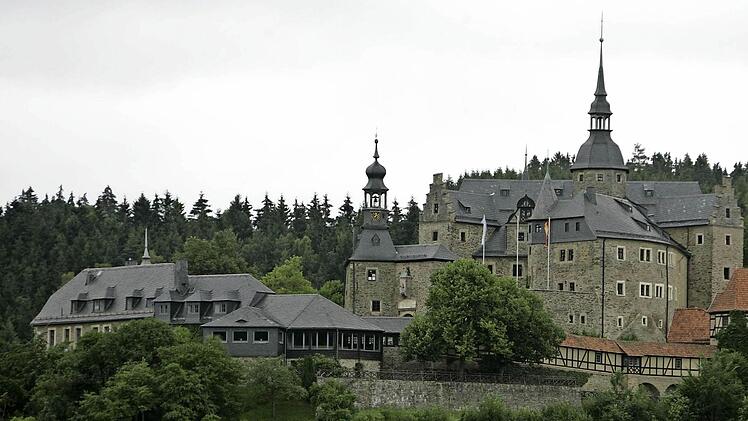 Das Burghotel Lauenstein steht seit vielen Jahren leer. Bisher sind alle Bemühungen um eine Wiederbelebung gescheitert.  Foto: Archiv