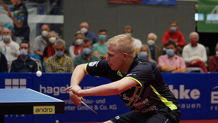 In den Herzen der Fans ist der Bad K&ouml;nigshofer Tischtennisspieler Maksim Grebnev gelandet, er gewann vor kurzem bei der U19-WM im Doppel die Goldmedaille.