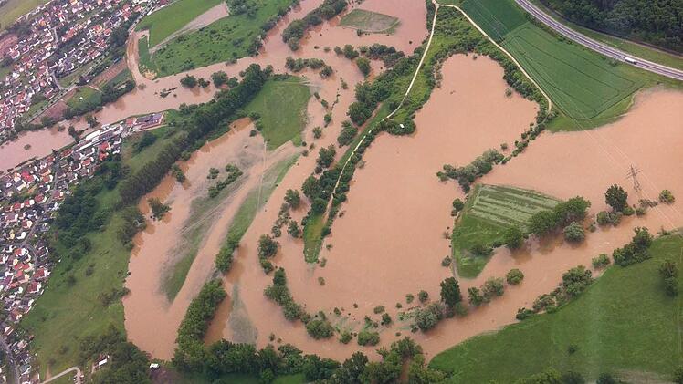 Das Hochwasser in Hirschaid aus der Luft. Foto: Michael Zistler