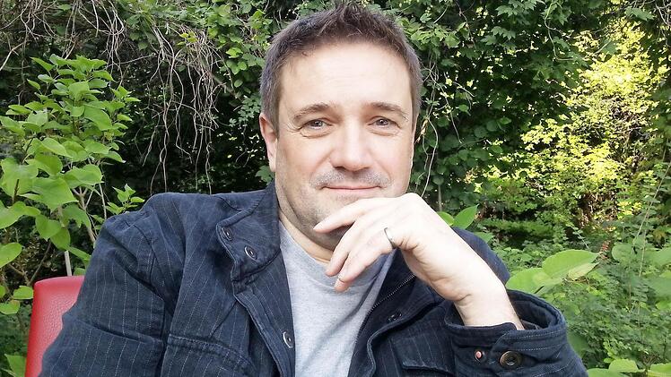Der Schriftsteller Markus Orths liest heute in Erlangen aus seinem Buch "Alpha & Omega. Apokalypse für Anfänger".  Foto: Kulturamt