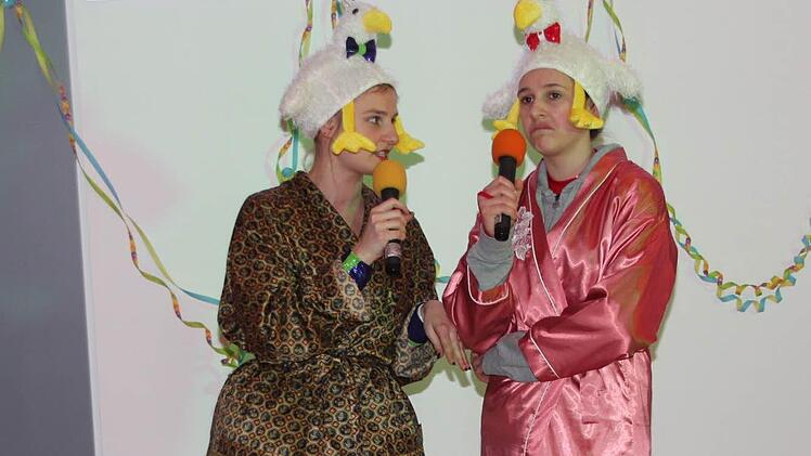 Beim Empfang der Faschingsgesellschaften im Landratsamt steppte der Bär. Foto: Katharina Feulner