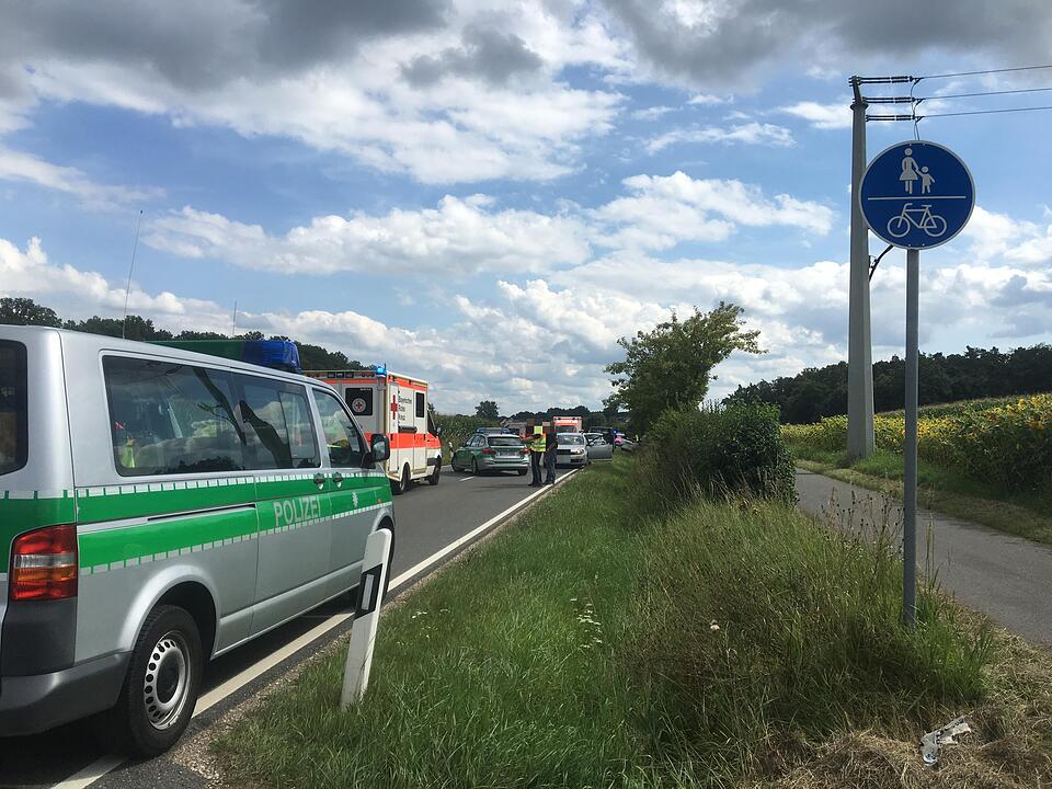 Fahrradfahrerin stirbt bei Unfall in Zirndorf