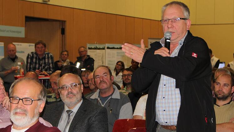 Info-Forum zu Südlink am 27. Oktober 2016 in Oberthulba, Landkreis Bad Kissingen. Foto: Ulrike Müller