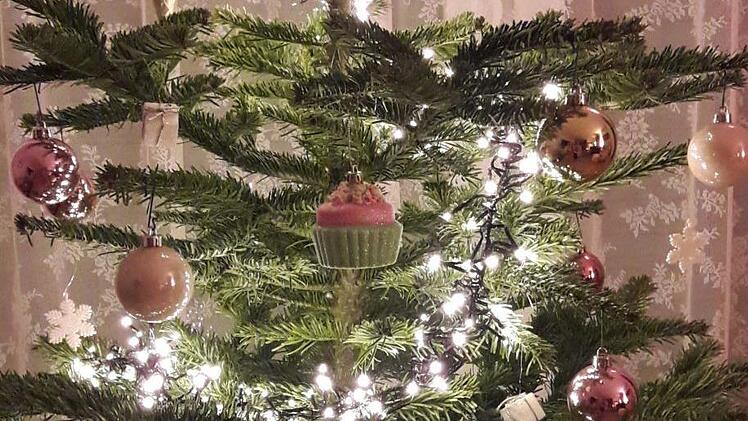 Mit Softeis und Cupcakes:  ein Baum für Schleckermäuler Anna Lienhardt