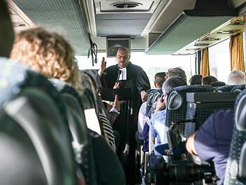 Bayreuther Gottesdienst-Busfahrt mit Pfarrer Hannes Schott Foto: Barbara Herbst