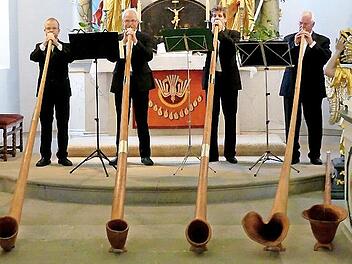 Stephan Katte, Jens Pribbernow, Ralf Ludwig und Georg Bölk (von links) beeindruckten mit ihrem Kirchweihkonzert in der Trebgaster Johanneskirche.