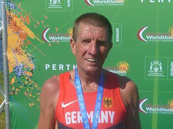 Eine Goldmedaille in der Halbmarathon-Teamwertung gab es für Reinhort Vogler bei den Senioren-Weltmeisterschaften in Australien. Foto: Reinhart Vogler