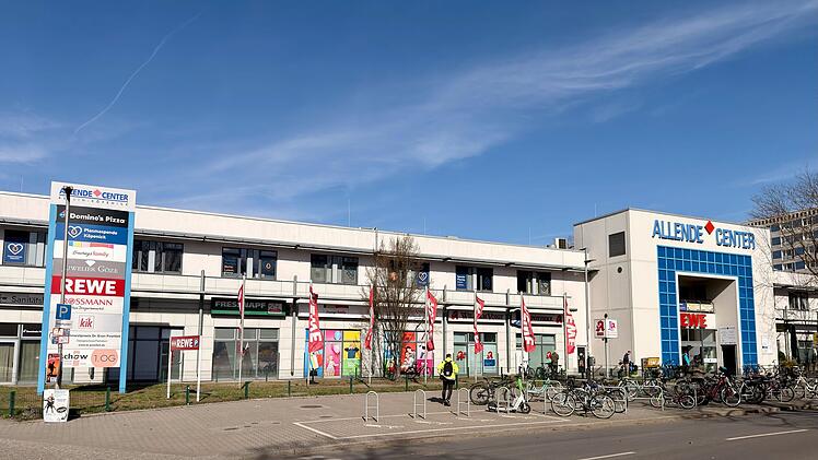 Wildschwein in Einkaufszentrum in Berlin-K&ouml;penick