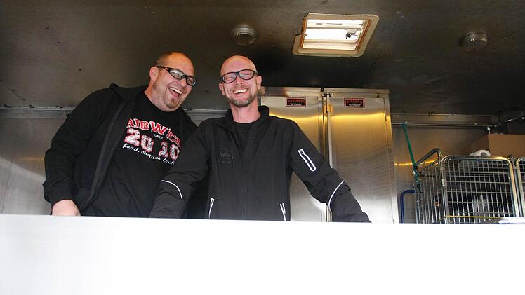 Sie sind die Köpfe der Szene und seit 2011 erfolgreich: Klaus Peter Wünsch (l.) und Peter Wolf haben das "RibWich" zu ihrem Markenzeichen gemacht. Foto: Peter Budig