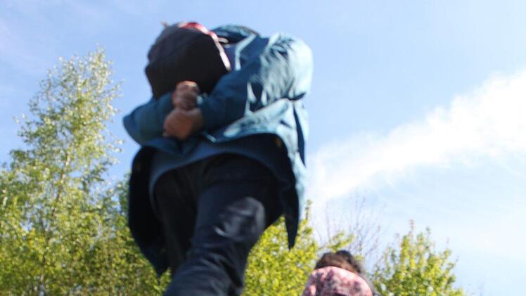 Was der Spaziergänger aus seiner Sicht oft nicht mitbekam: es war doch stellenweise ziemlich steil. Foto: Markus Häggberg