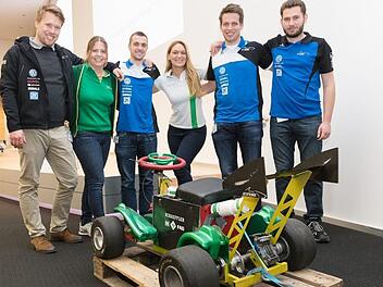 Ein Studenten-Team aus Aachen hatte ein Bobbycar für ein Spaßrennen in eine Art Go-Kart umgebaut.  Foto: Schaeffler