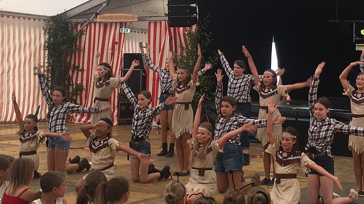 Die Kindergarde aus Sulzdorf a.d. Lederhecke. Foto: Heidi Müller-Gärtner