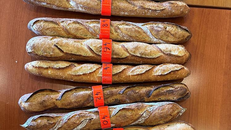 Baguette-Wettstreit in Paris - Sieger backt f&uuml;r den &Eacute;lys&eacute;e