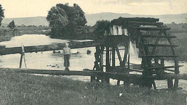 Diese "Partie an der Regnitz" zeigt ein Wasserschöpfrad auf Burker Flur.  Repro: Meißner