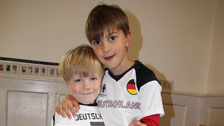 Müller und Neuer sind Leopolds und Bennetts große Idole.