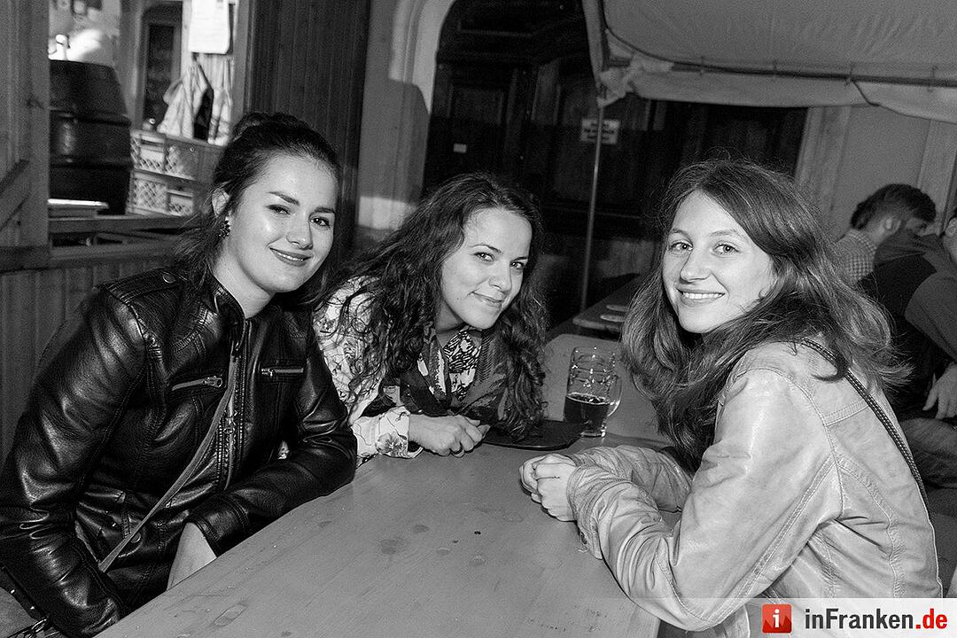 Sandkerwa: Partyfotos