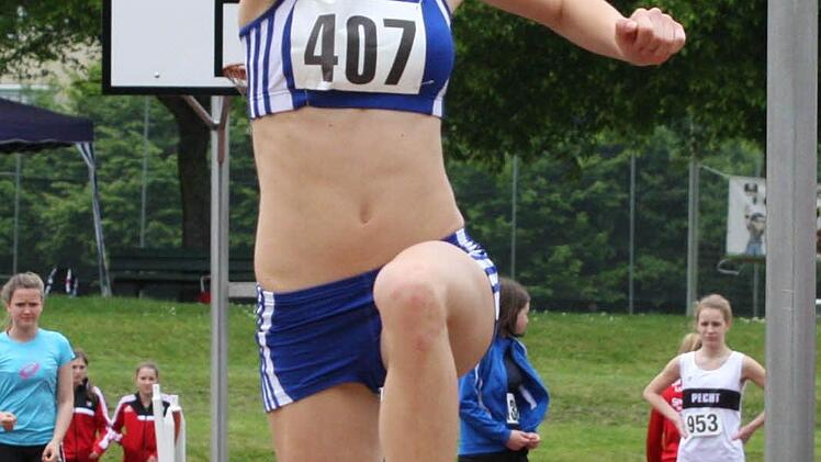 Jessica Schottorf (TSV Bad Kissingen), 1. im Weitsprung der U18
