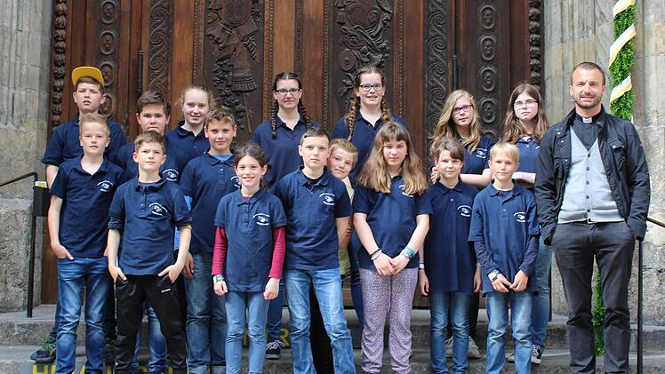 Viel erlebt haben 16 Ministrantinnen und Ministranten aus den Pfarreien Burglauer und Niederlauer bei ihrem Ausflug.  Foto: Pfarrei Burglauer