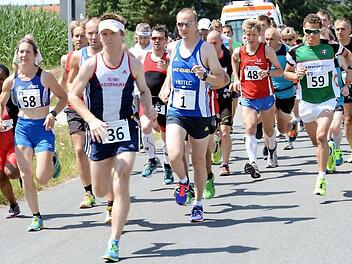 2015 wagten sich 54 Männer und Frauen auf die Zehn-Kilometer-Strecke, davon ist man heuer noch weit entfernt. Foto: Archiv