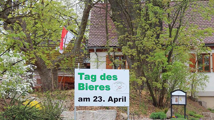 Das Schild verkündete, was gefeiert wurde. Foto: Johanna Blum