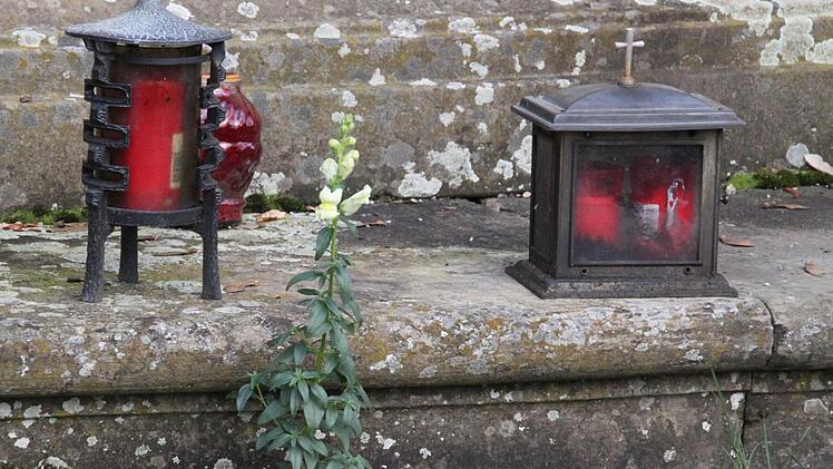 Im Münnerstädter Friedhof. Foto: Heike Beudert