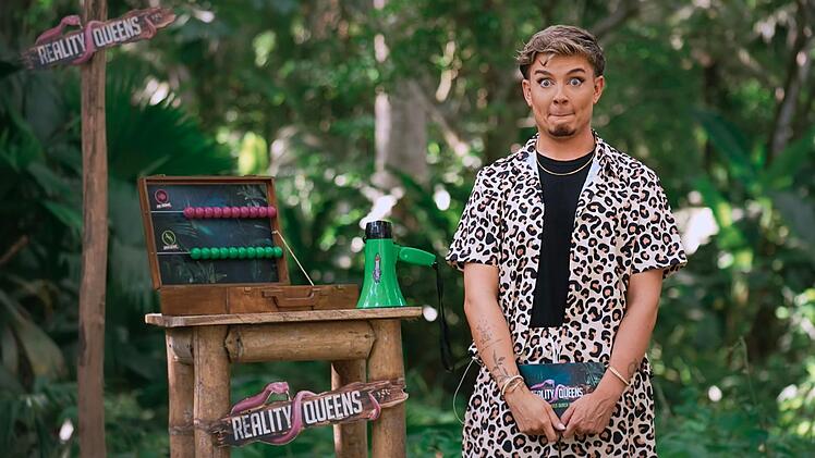 Angesichts der verbalen Entgleisungen seiner Kandidatinnen blieb auch Moderator Twenty4Tim die Sprache weg.