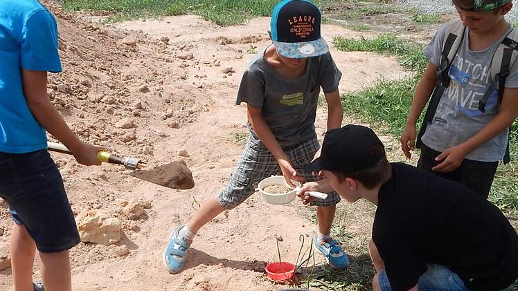 Sand schaufelnHorst Wunner