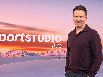 Jochen Breyer ist f&uuml;r das ZDF w&auml;hrend der Olympischen Winterspiele als Moderator aktiv.