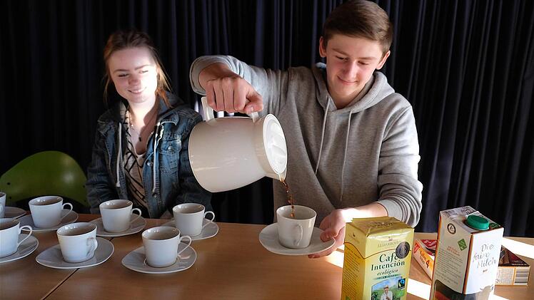 Beim Berufe-Café. Foto: Gerd Schaar