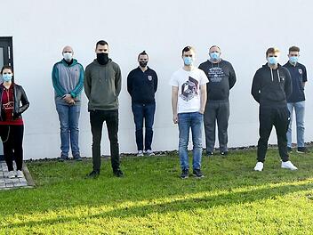 Als Sanit&auml;tshelfer sind die Kursteilnehmer nun fit, um im Notfall helfen zu k&ouml;nnen. Foto: Johanniter-Unfall-Hilfe