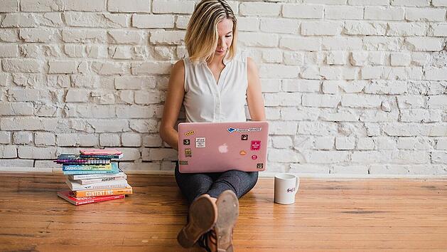 Ultrabooks sind ideale Arbeitsmittel, egal ob unterwegs oder zu Hause.