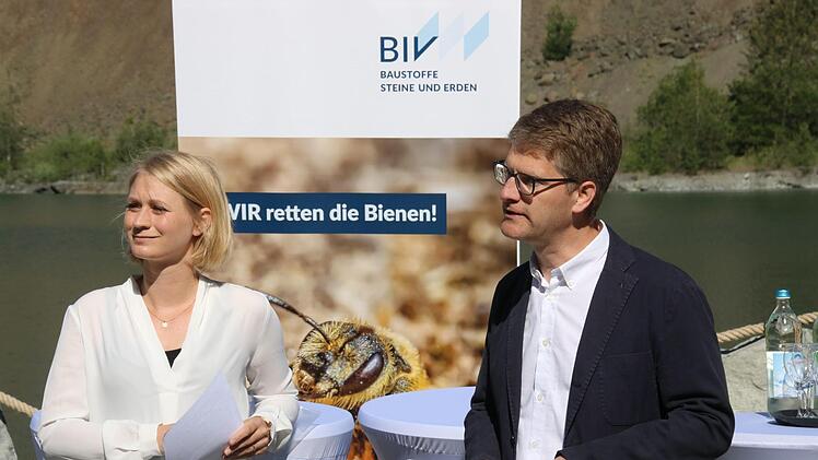 Zwei Geschäftsführer: Bernhard Leutheußer und Sabine Porzner-Isenrath. Foto: Jürgen Gärtner