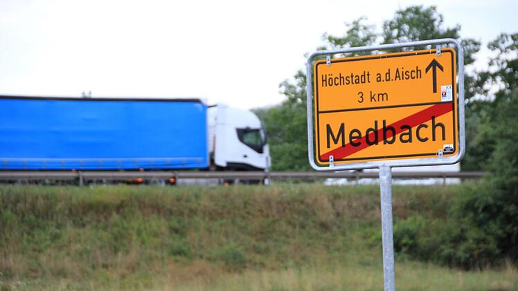 Zwischen Medbach und der nahen Autobahn ist eine transparente Lärmschutzwand geplant. Foto: Andreas Dorsch