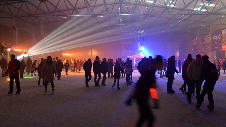 Eisdisco 2015 in der Bad Kissinger Eishalle. Foto: Peter Rauch
