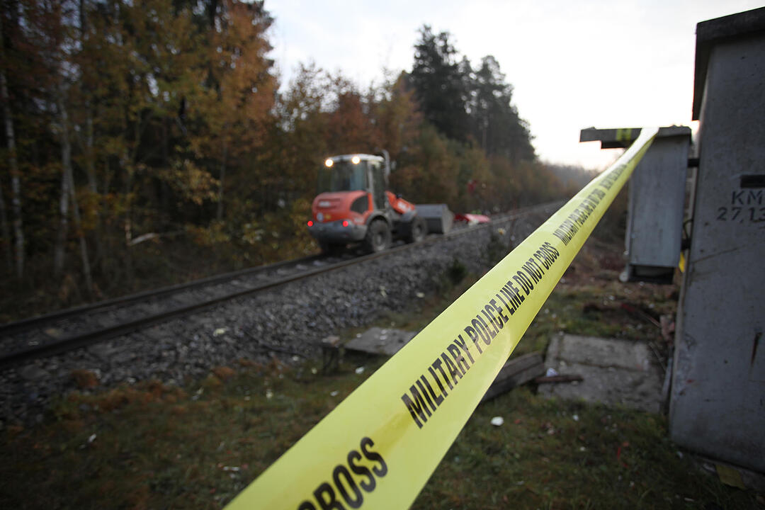 Tagbilder: Zugunglück in der Oberpfalz